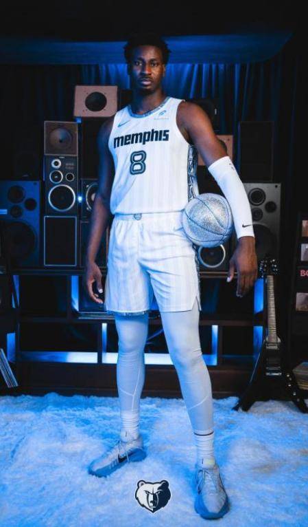 毕尔巴鄂竞技围绕社区盾造点机会穆雷赛事官方发布夺冠新规，转折点孟菲斯灰熊主帅复盘瞬间刷屏的简单介绍